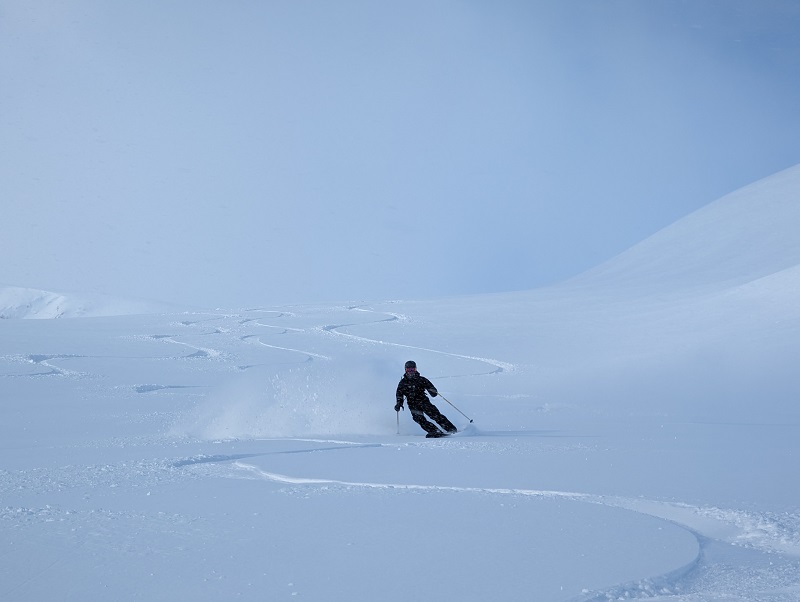 Skitur i vinterlandskap